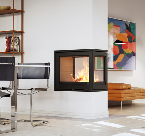 Kamineinsatz R-600 RD mit Ledersofa Kamineinsatz R-600 RD im modernen Wohnzimmer mit Ledersofa und Design-Lampe